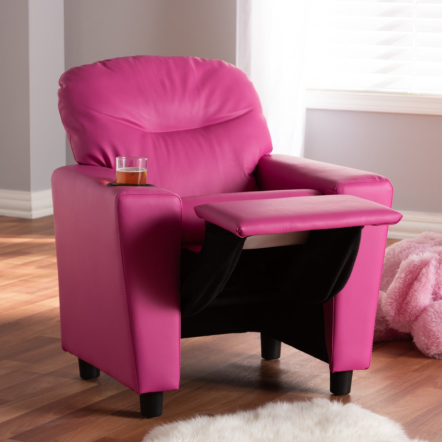 Evonka Kids Recliner Chair in Modern Magenta Pink Faux Leather for Stylish Comfort and Relaxation