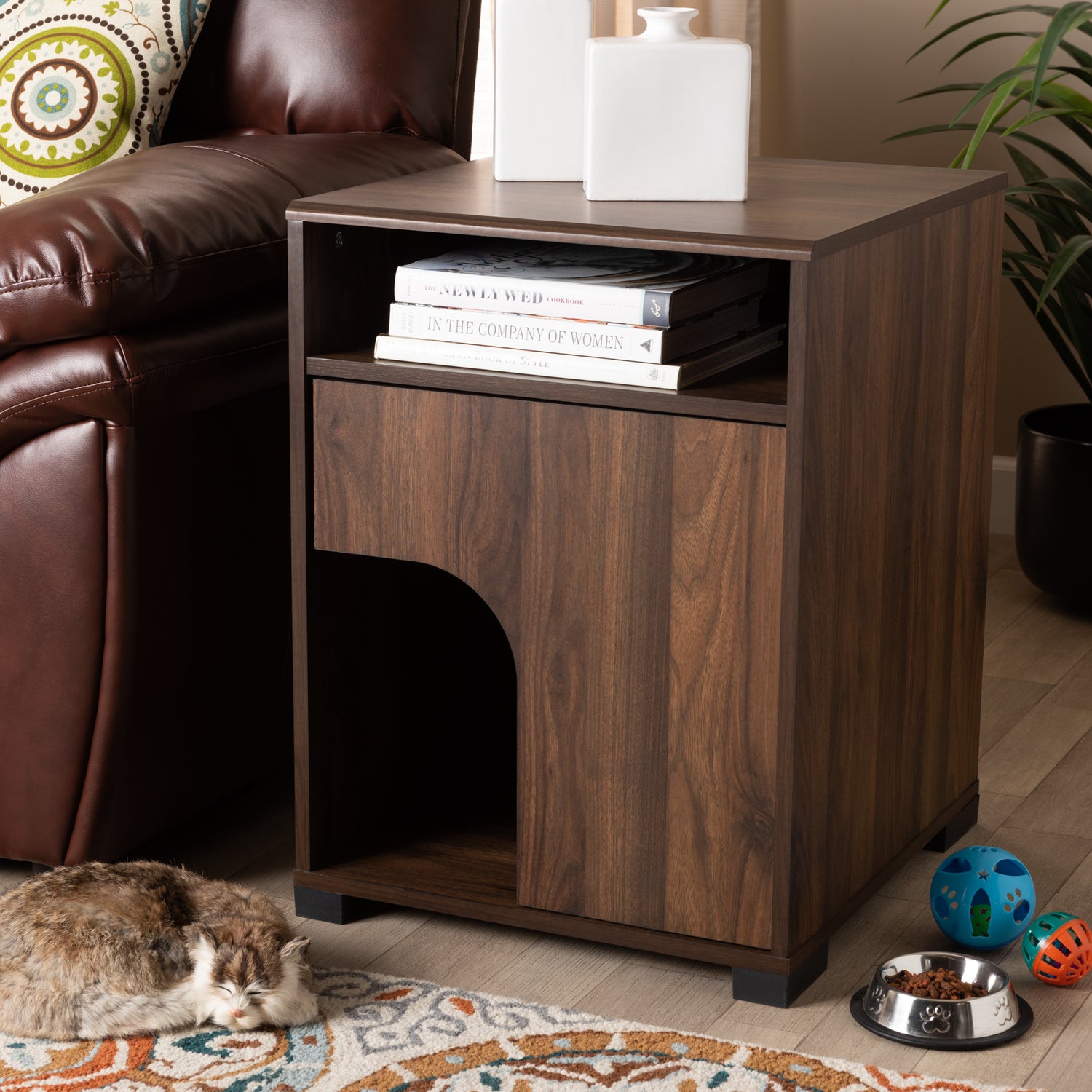 Nova Cat Litter Box Cover Modern Walnut Brown 1-Door Design for Stylish Pet Furniture